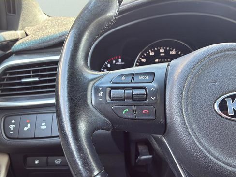 Used 2016 Kia Sorento SX image 25