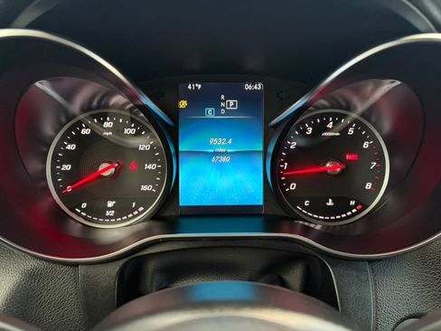 Used 2020 Mercedes-Benz GLC 300 4MATIC image 21