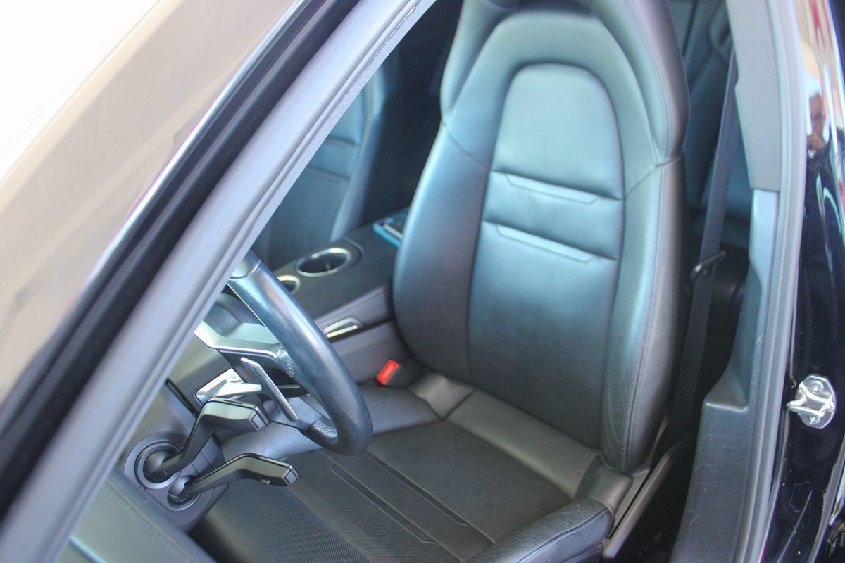 Used 2019 Porsche Panamera 4 AWD/4WD image 14