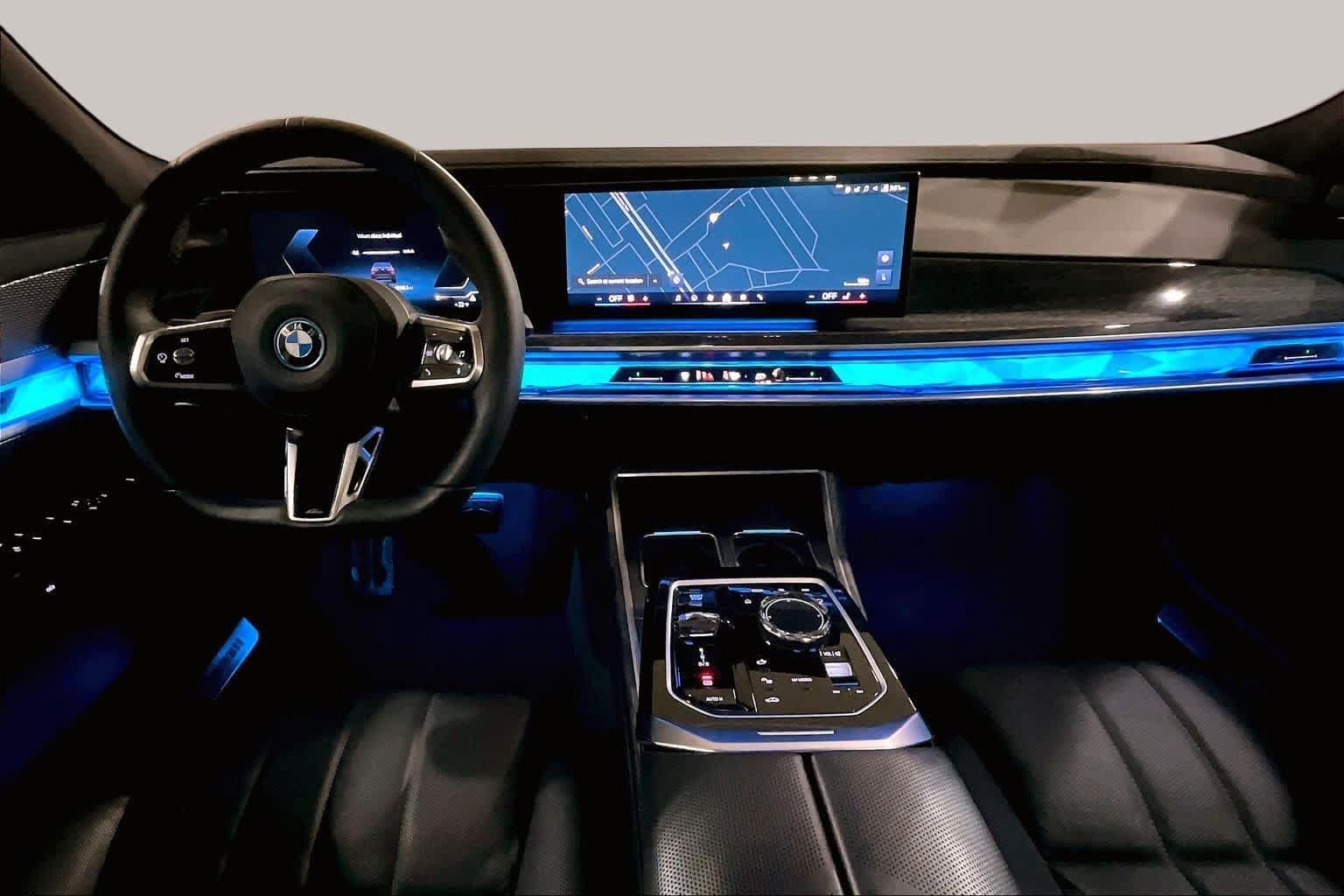Used 2023 BMW i7 xDrive60 AWD/4WD image 15