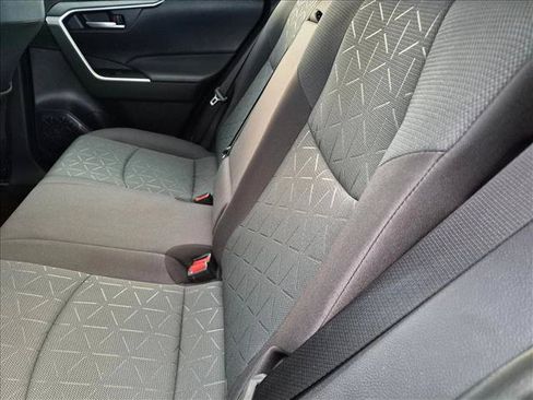Used 2025 Toyota RAV4 XLE w/ Convenience Package AWD/4WD image 17