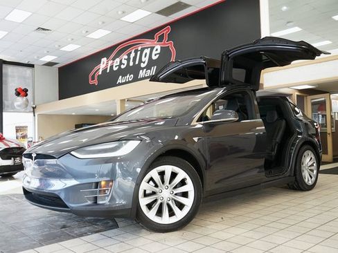 Used 2017 Tesla Model X 75D image 22