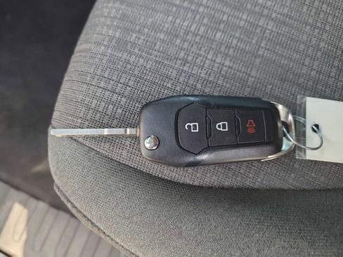 Used 2025 Ford F250 XLT w/ FX4 Off-Road Package image 28