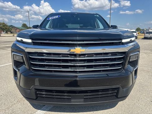 Used 2026 Chevrolet Traverse LT FWD image 9