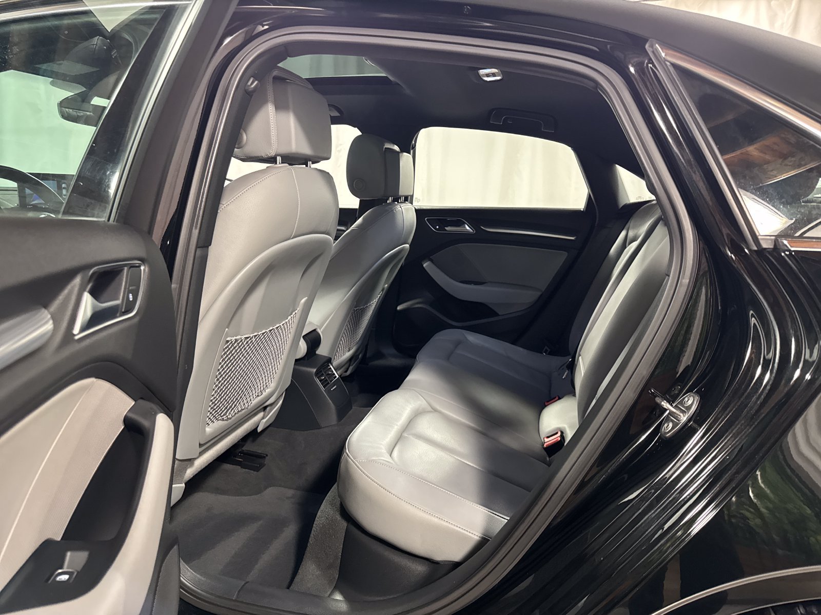 Used 2019 Audi A3 2.0T Premium Plus w/ Premium Plus Package FWD image 5