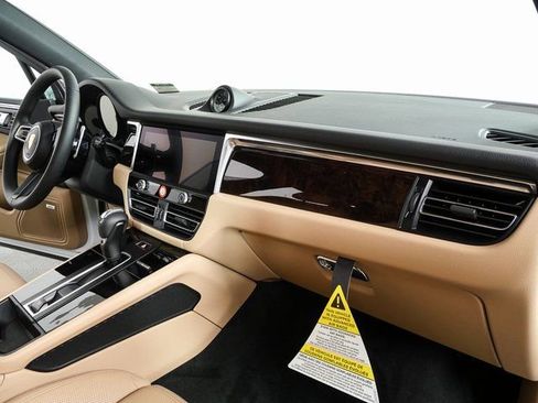 New 2026 Porsche Macan S image 26