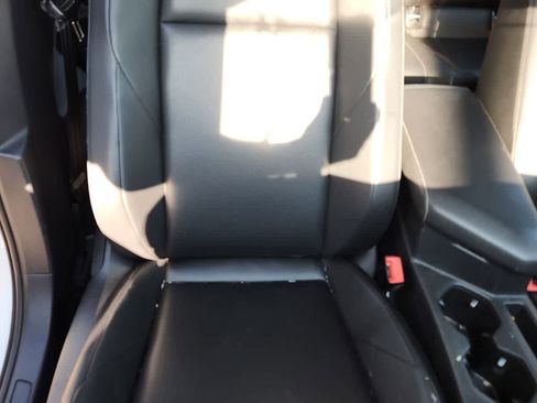 Used 2019 Volkswagen Jetta SE FWD image 19