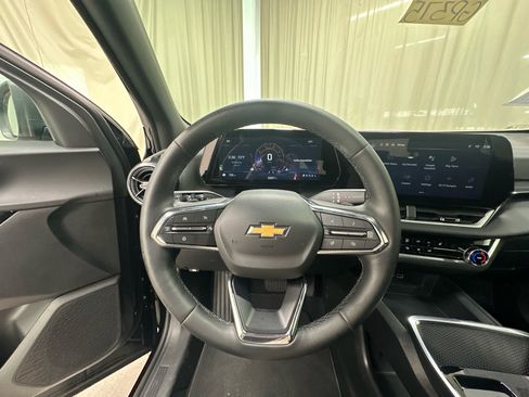 Used 2026 Chevrolet Equinox LT FWD image 21