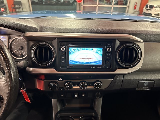 Certified 2019 Toyota Tacoma SR5 AWD/4WD image 22