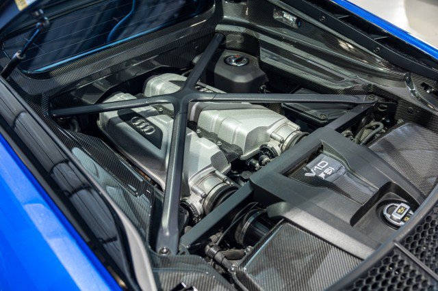 Used 2018 Audi R8 V10 AWD/4WD image 40