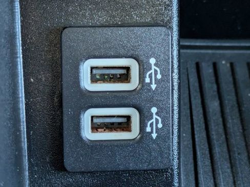 Used 2020 Ford F150 Lariat w/ Equipment Group 502A Luxury image 24