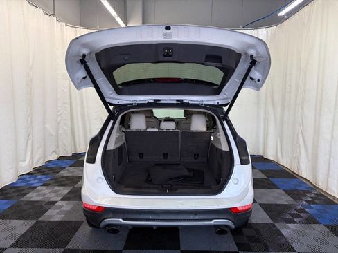 Used 2018 Lincoln MKC Reserve w/ Lincoln MKC Climate Package image 10