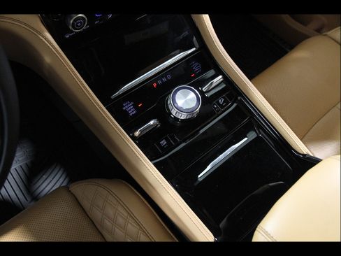 Used 2023 Jeep Grand Cherokee Summit AWD/4WD image 16