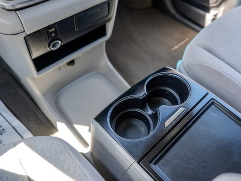 Used 2015 Toyota Sienna LE image 22