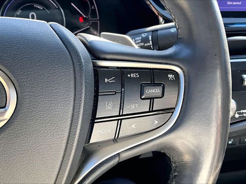 Used 2023 Lexus ES 300h w/ Premium Package FWD image 24