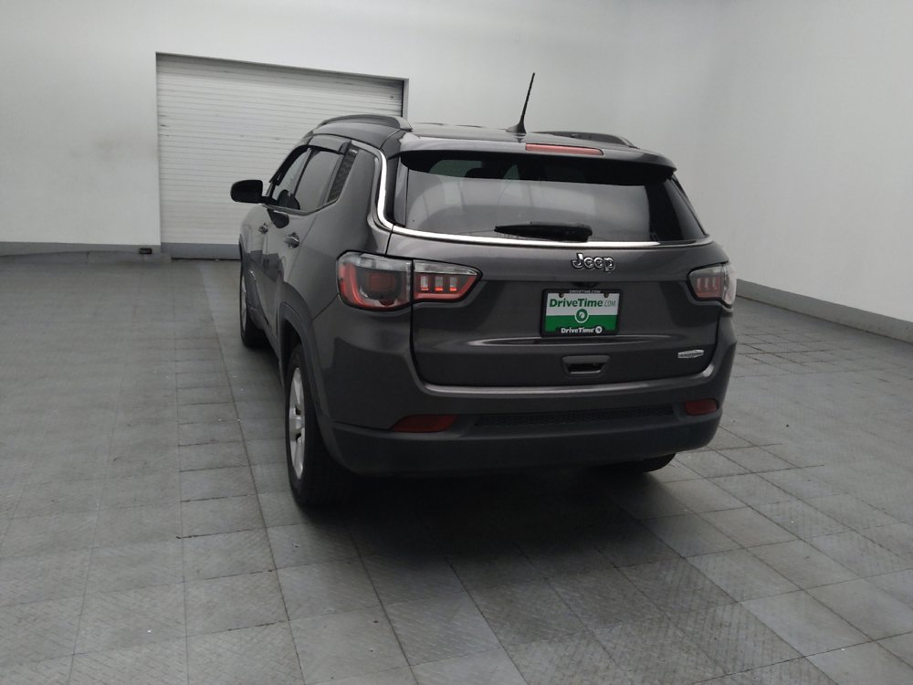 Used 2021 Jeep Compass Latitude FWD image 5