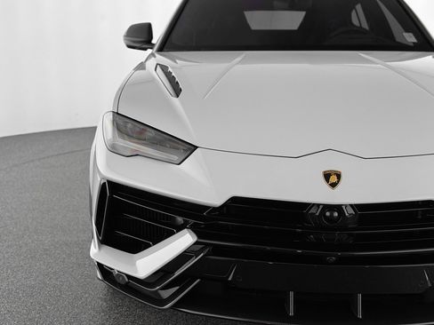 Used 2024 Lamborghini Urus Performante image 41