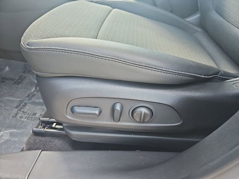 Used 2023 Buick Encore GX Select w/ Sport Touring Package AWD/4WD image 35