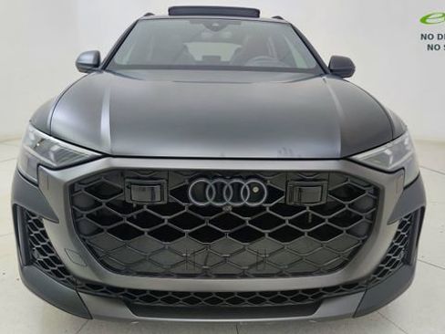 Used 2025 Audi RS Q8 performance AWD/4WD image 3