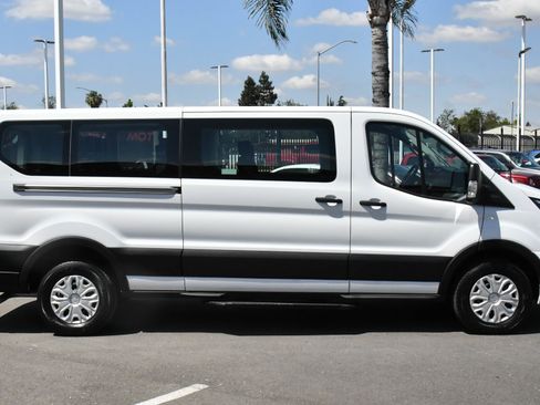 Used 2023 Ford Transit 350 XLT RWD image 9