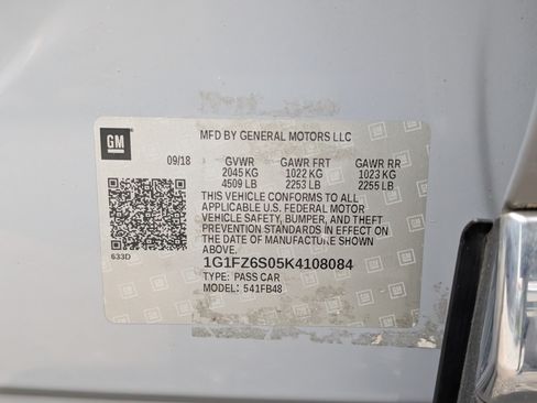 Used 2019 Chevrolet Bolt Premier w/ Infotainment Package FWD image 38