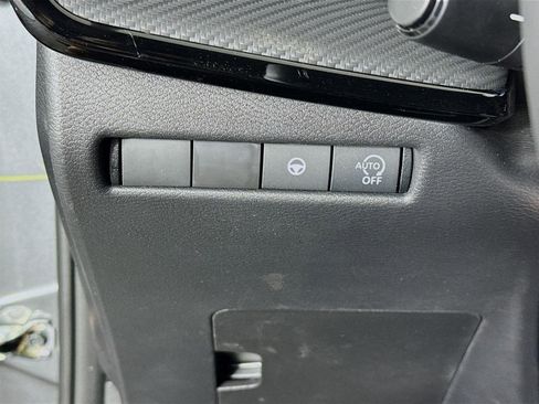 New 2026 Nissan Kicks SR FWD image 10