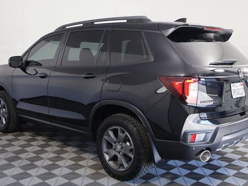 Used 2025 Honda Passport TrailSport image 6