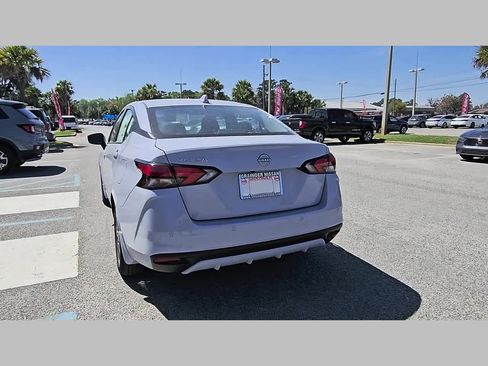 New 2025 Nissan Versa SV w/ Trunk Package image 29