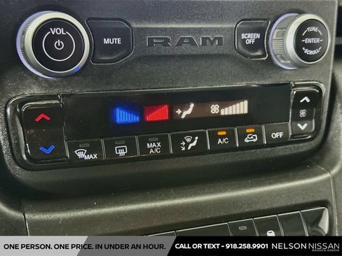 Used 2022 RAM ProMaster 2500 w/ Driver Convenience Group FWD image 15