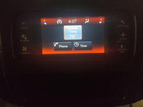 Used 2017 Dodge Journey SE w/ Flexible Seating Group image 25