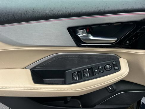 Used 2025 Acura MDX w/ Technology Package image 10