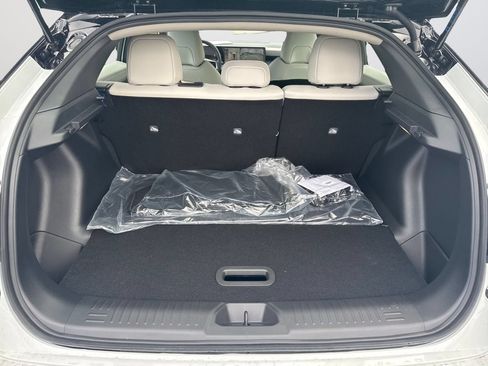 New 2026 Nissan Leaf SV+ w/ Floor Mat Package (SV+) FWD image 27