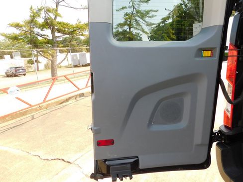 Used 2018 Ford Transit 350 XL RWD image 32