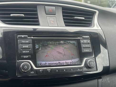 Used 2017 Nissan Sentra SV image 14