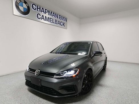 Used 2018 Volkswagen Golf 4-Door image 1