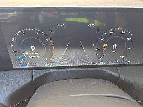 Used 2025 Nissan Armada PRO-4X AWD/4WD image 13