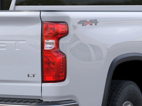 New 2026 Chevrolet Silverado 3500 LT image 11