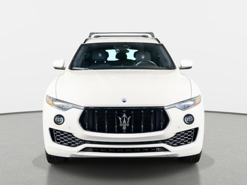 Used 2023 Maserati Levante GT AWD/4WD image 19