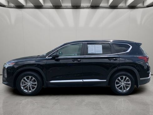 Used 2020 Hyundai Santa Fe SE FWD image 2