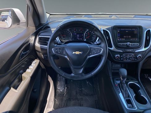 Used 2024 Chevrolet Equinox LT AWD/4WD image 12