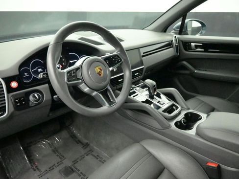 Used 2019 Porsche Cayenne AWD/4WD image 9