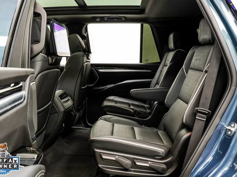 Used 2026 Cadillac Escalade Sport w/ Touring Package AWD/4WD image 18