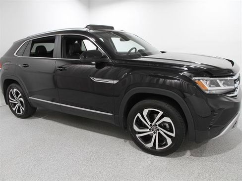 Used 2023 Volkswagen Atlas Cross Sport SEL image 1