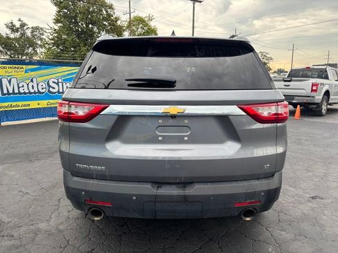 Used 2020 Chevrolet Traverse LT FWD image 3