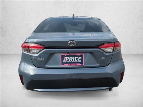 Used 2022 Toyota Corolla LE FWD image 7