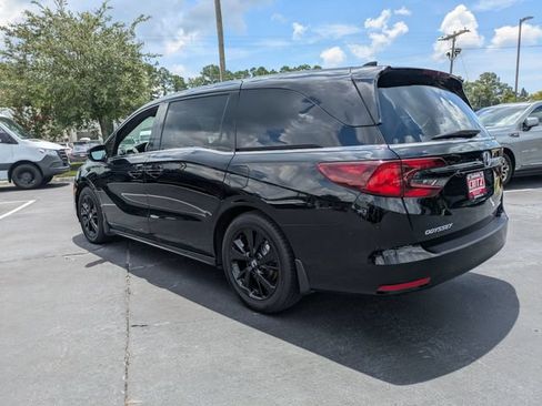 Used 2023 Honda Odyssey Sport image 7