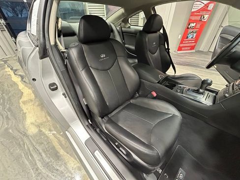 Used 2012 INFINITI G37 x w/ Premium Pkg image 5