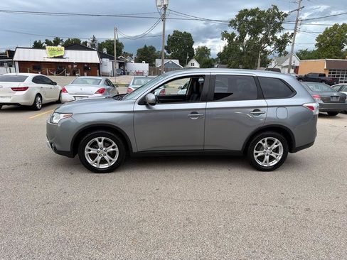 Used 2015 Mitsubishi Outlander SE FWD image 5