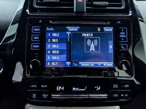 Used 2018 Toyota Prius Three Touring image 18