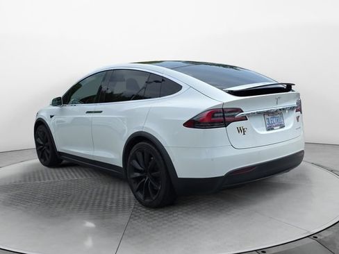 Used 2020 Tesla Model X Long Range AWD/4WD image 3